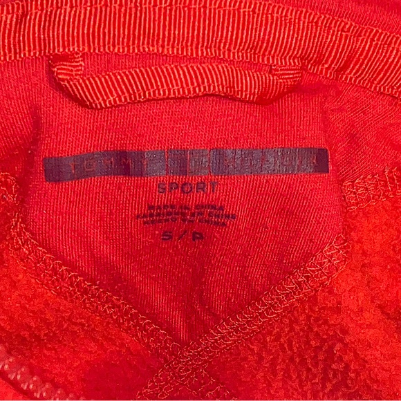 Tommy Hilfiger - Picture 4 of 5